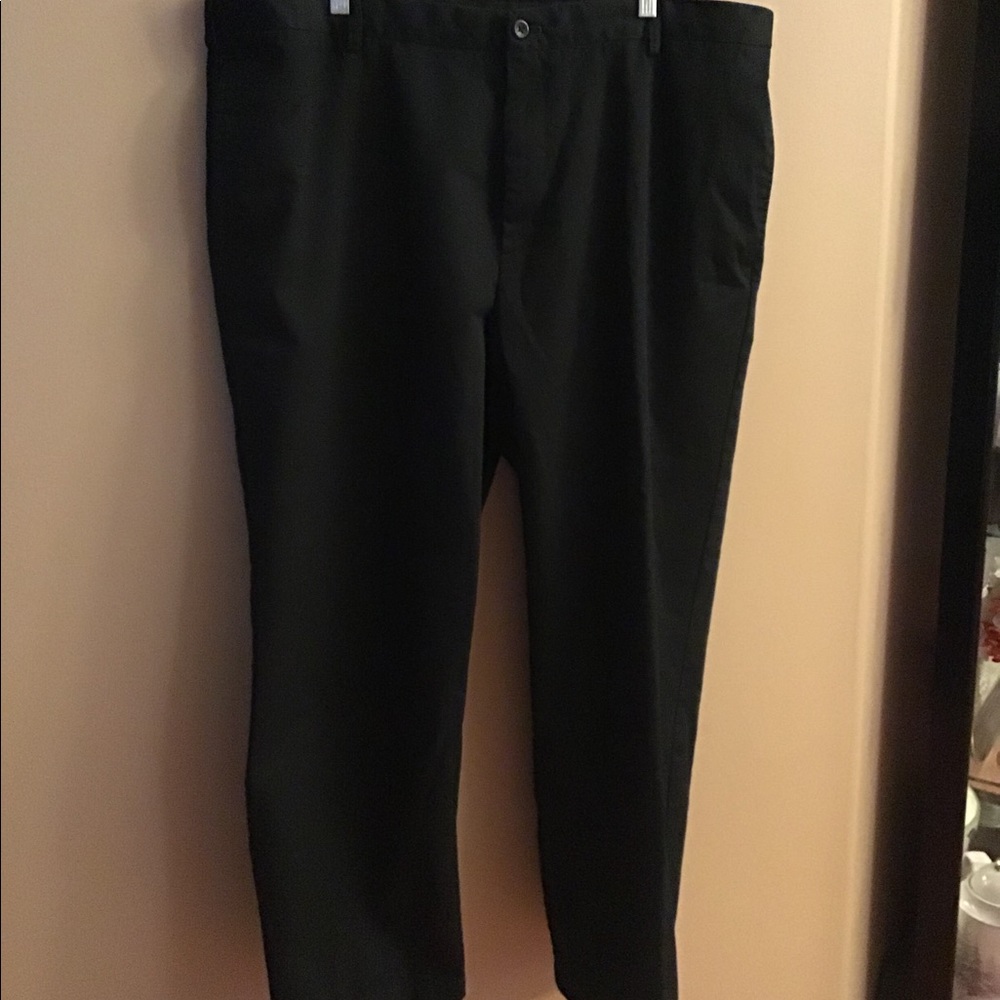 Men’s Van Heusen 42/30 100% cotton dress pants